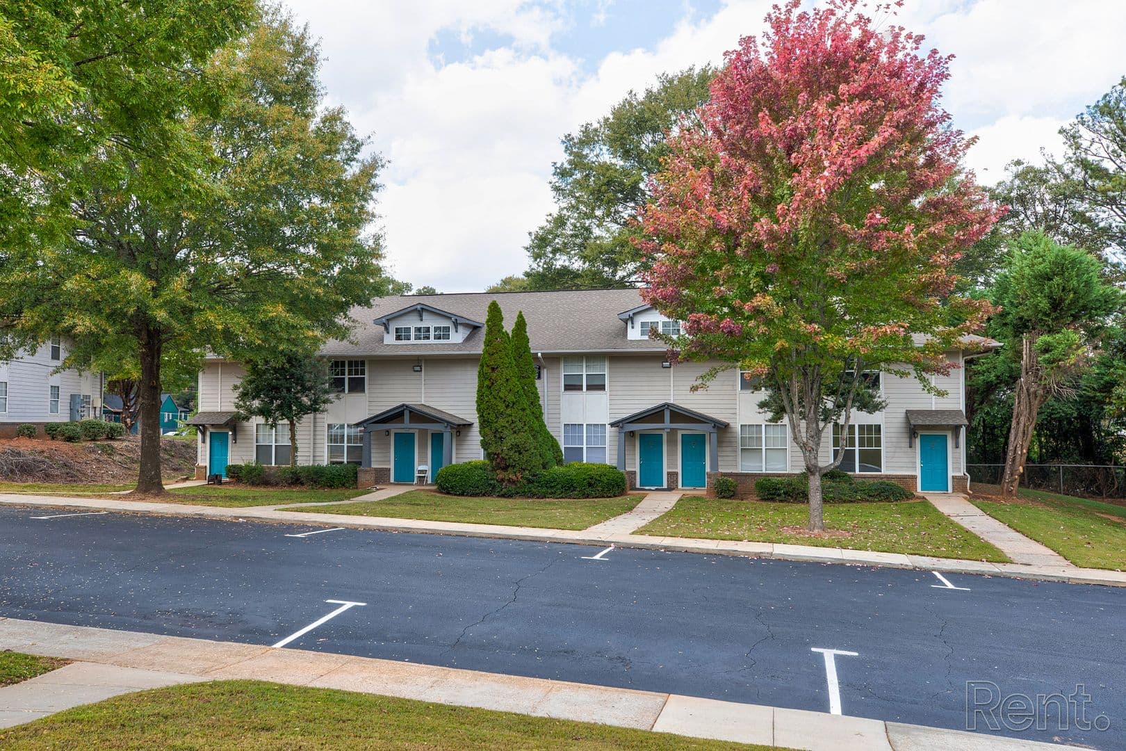 Towne at Lakewood Heights Apartments 1 of 26