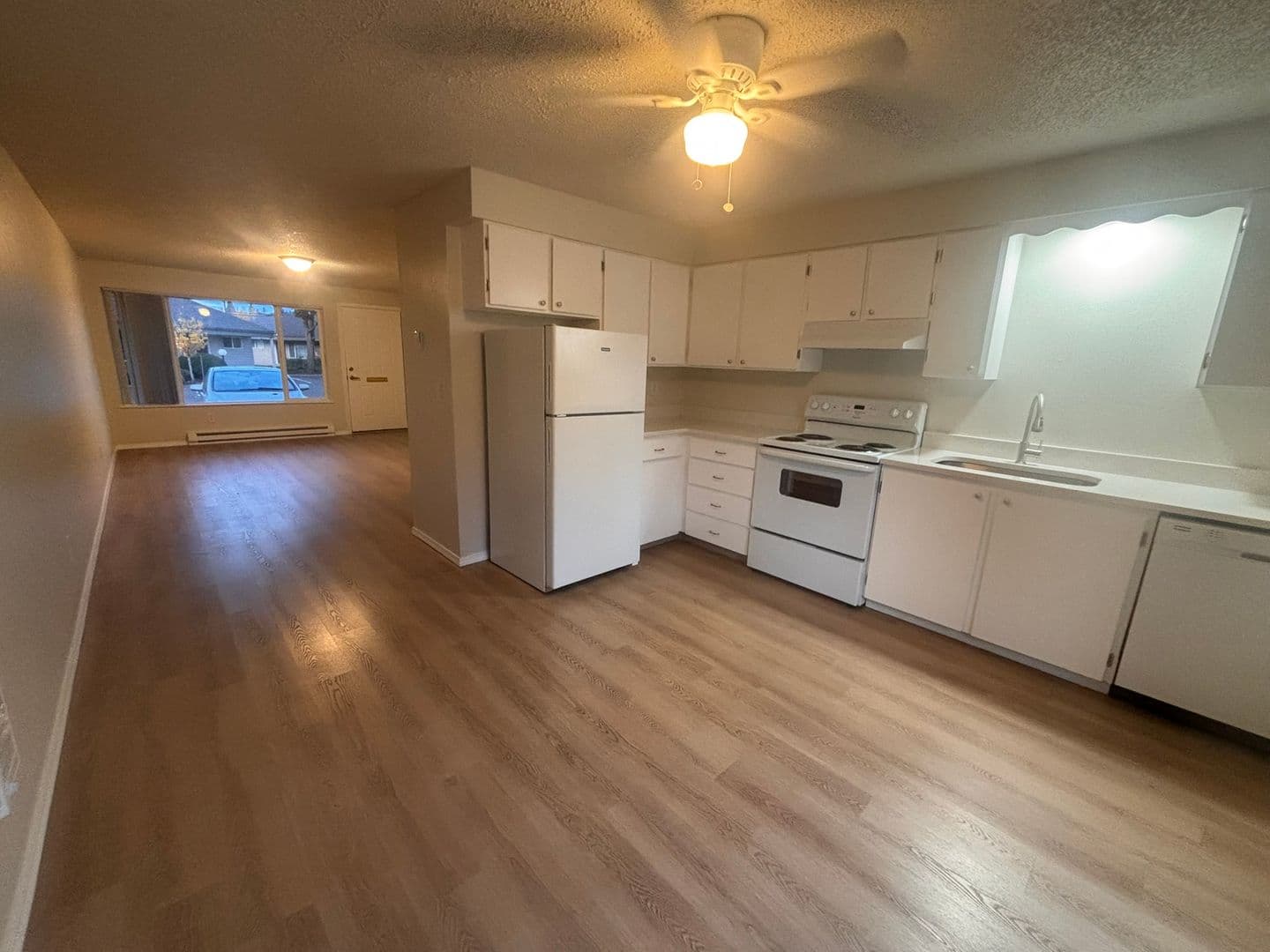 640 - Fairway Village 1 of 27