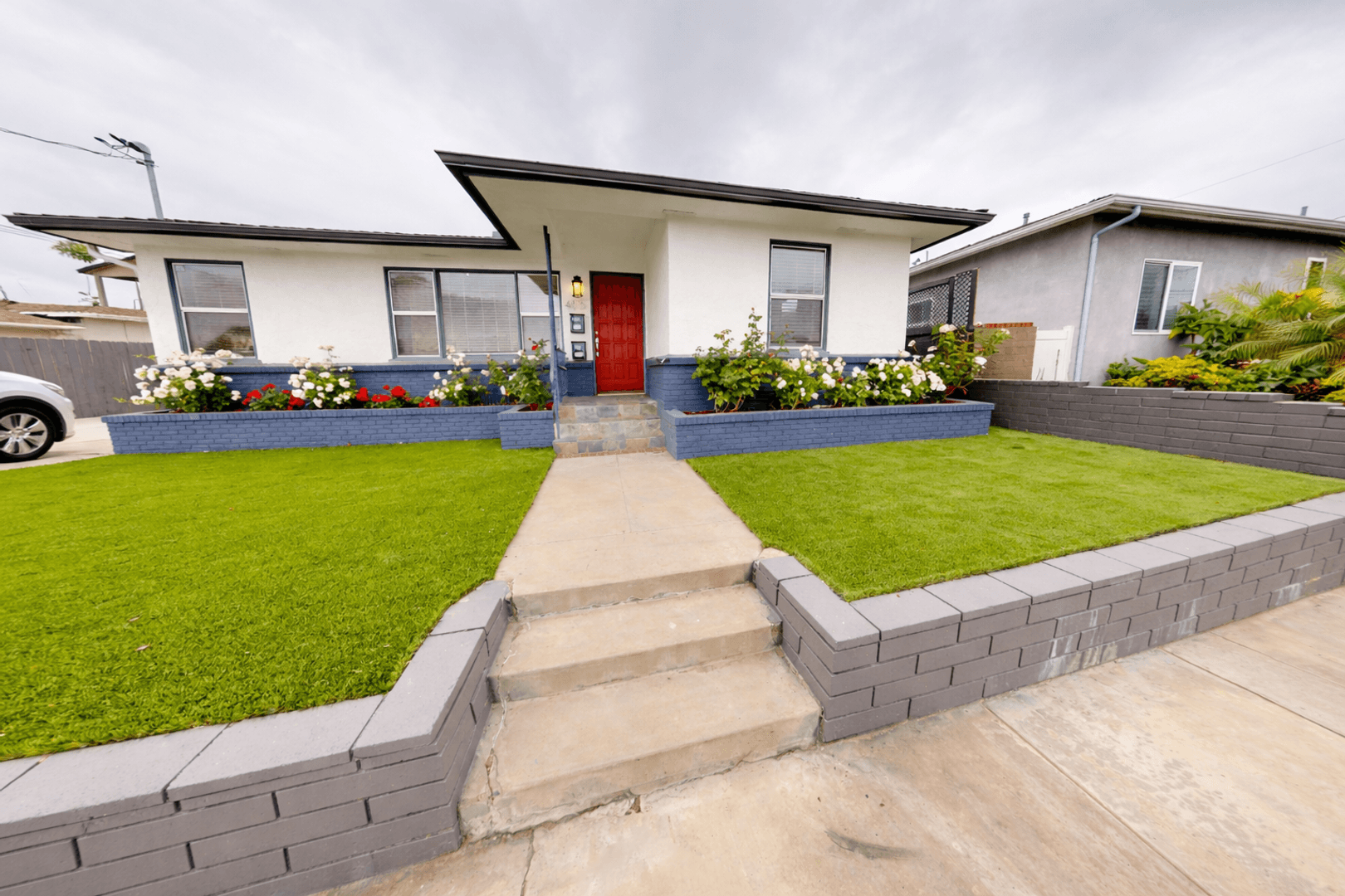 Large 3 bed 2 bath on 62nd! 1 of 15