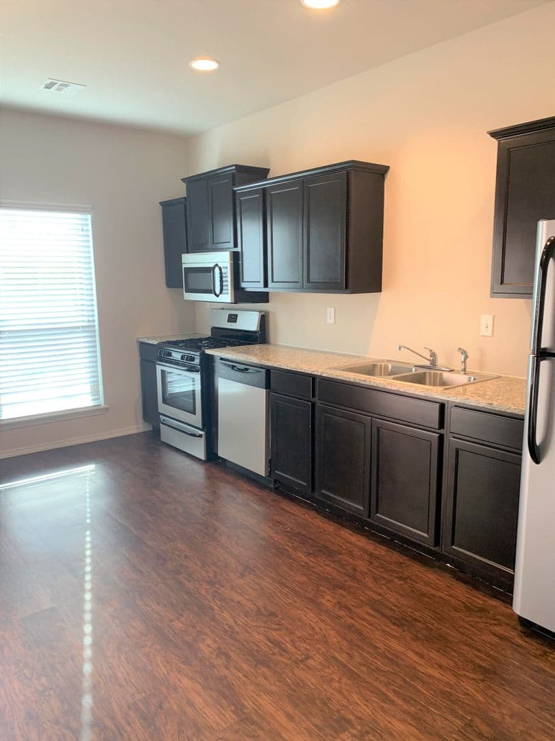 Pin Oak Townhomes 1 of 12