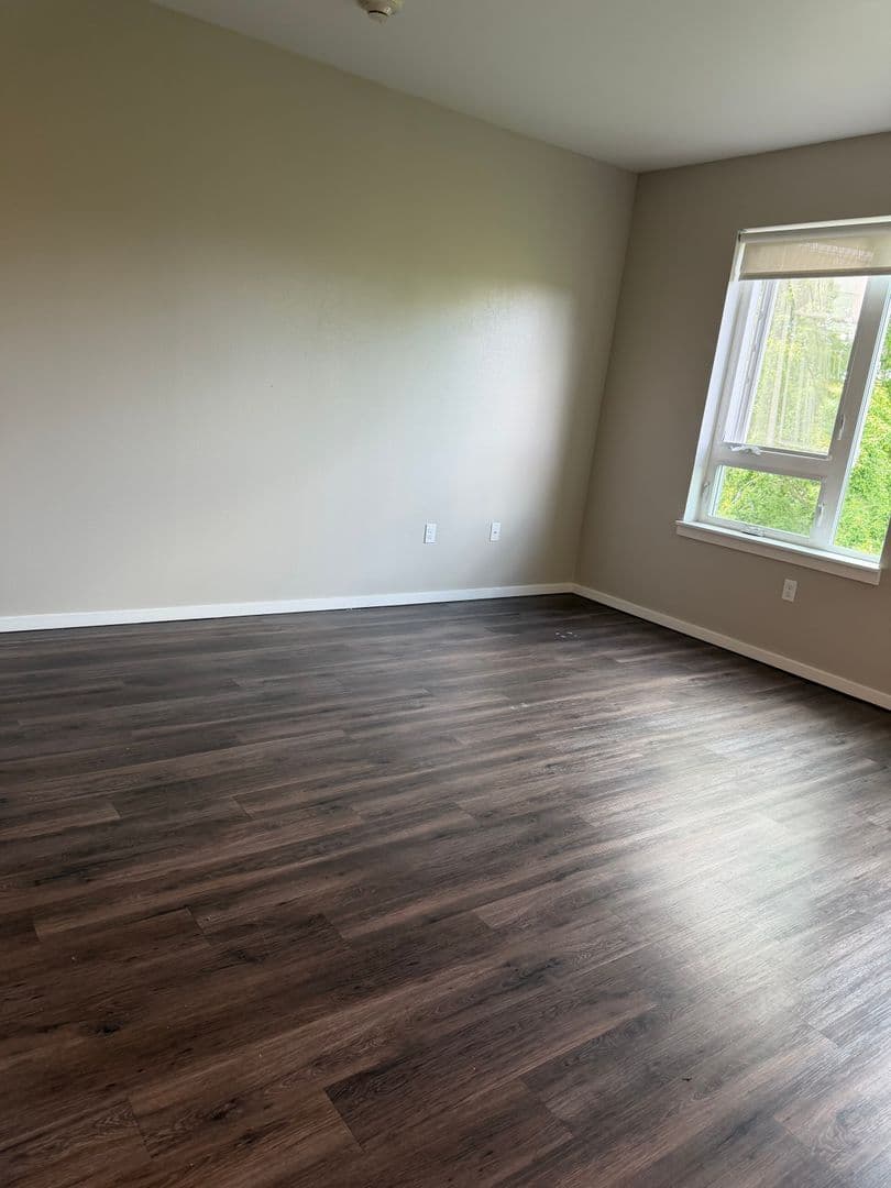 The Hawthorne Apts 1 of 14