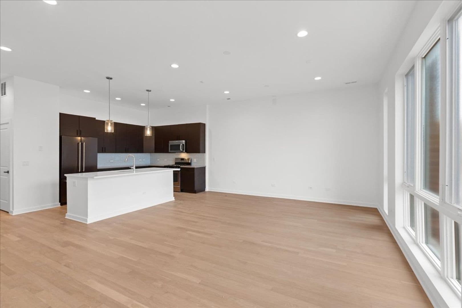 2 Bedroom, 2 Bath Apartment in Heart of West Town 1 of 12
