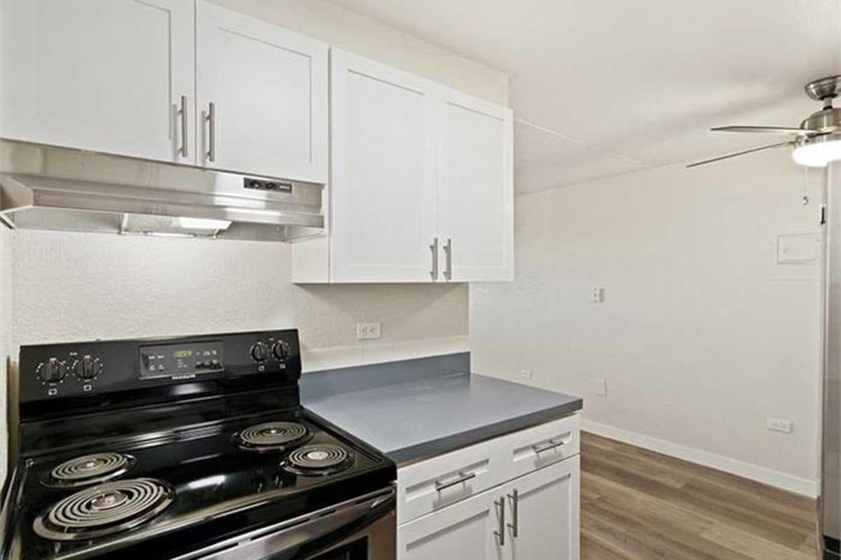 Avon South Apartments 4 of 8