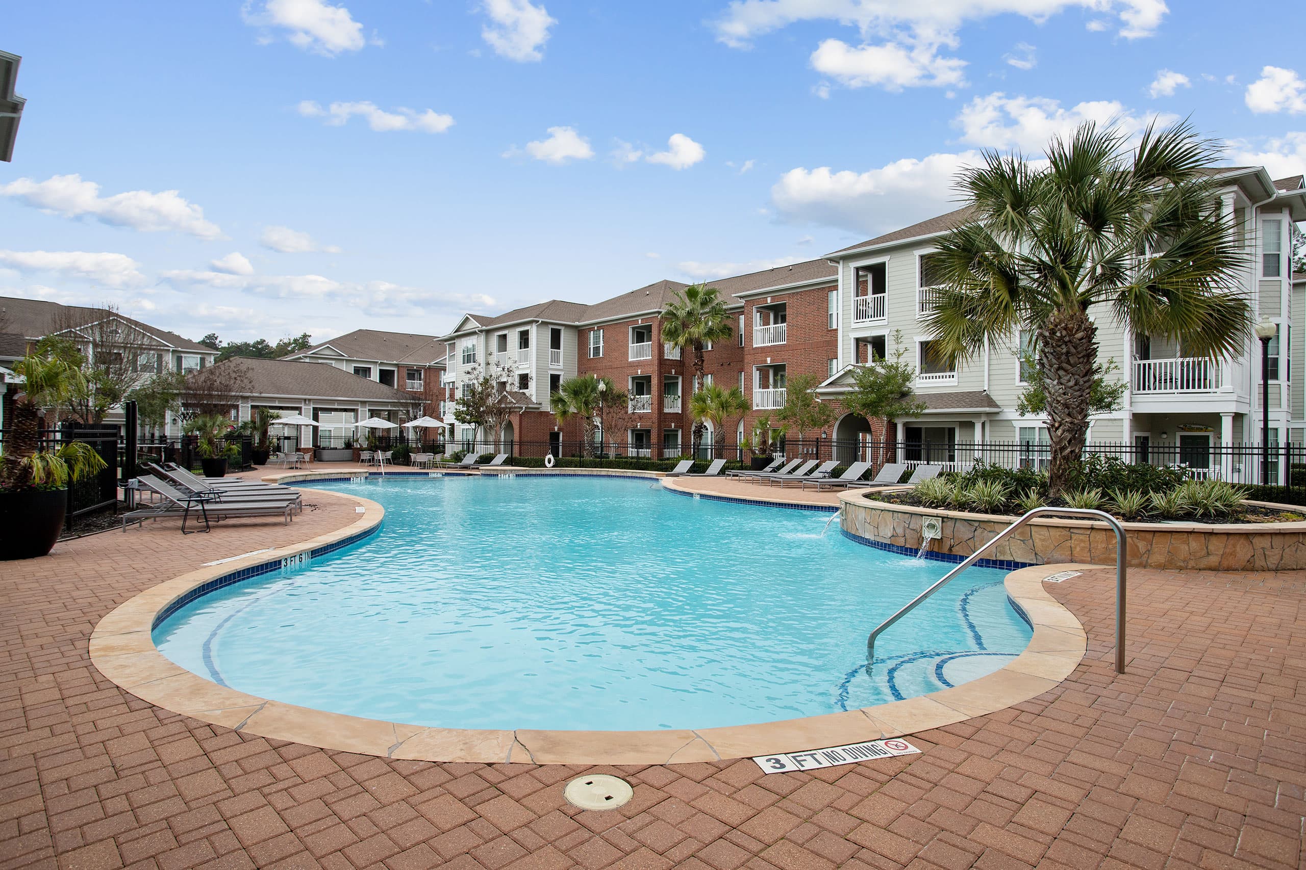 Volare at the Woodlands 1 of 5