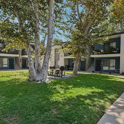 Valle at 9151 Kenwood 1 of 31