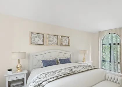The Commons of McLean 1 of 24