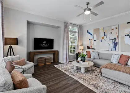 Henley Tampa Palms 1 of 8