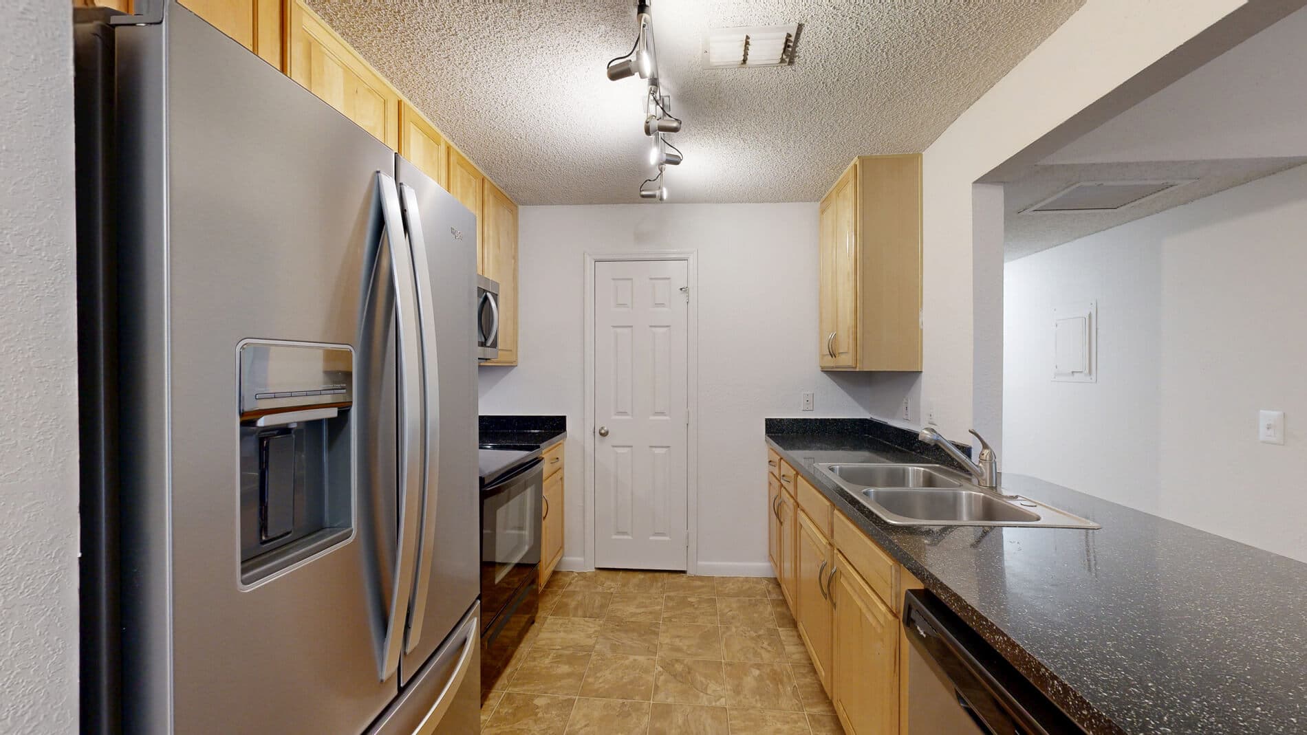 Altamira Place Apartment Homes 1 of 5