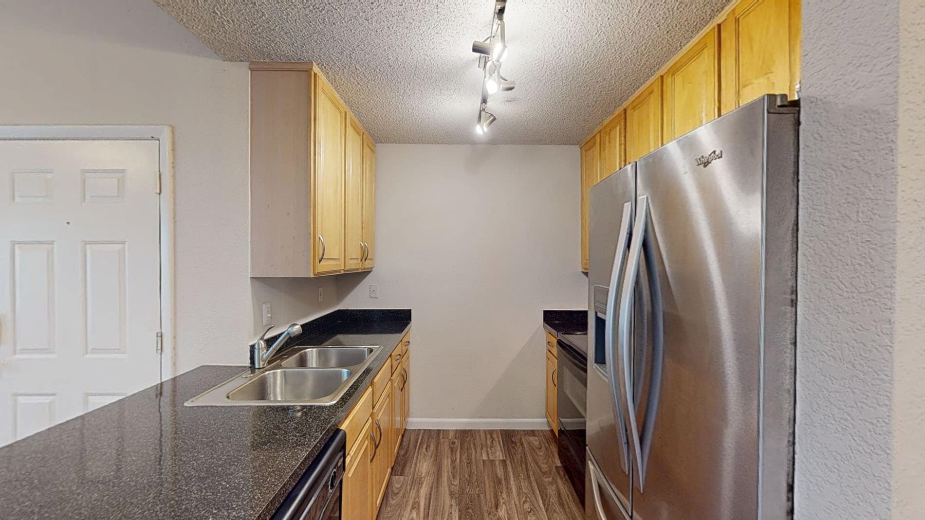 Altamira Place Apartment Homes 1 of 5