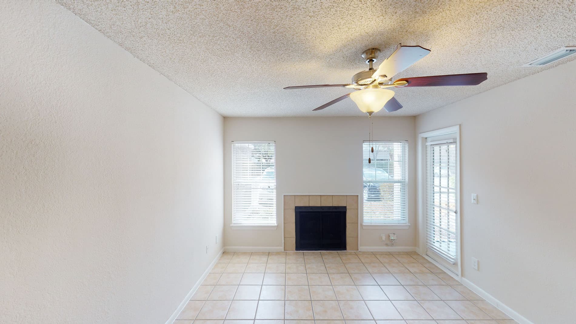 Altamira Place Apartment Homes 1 of 5
