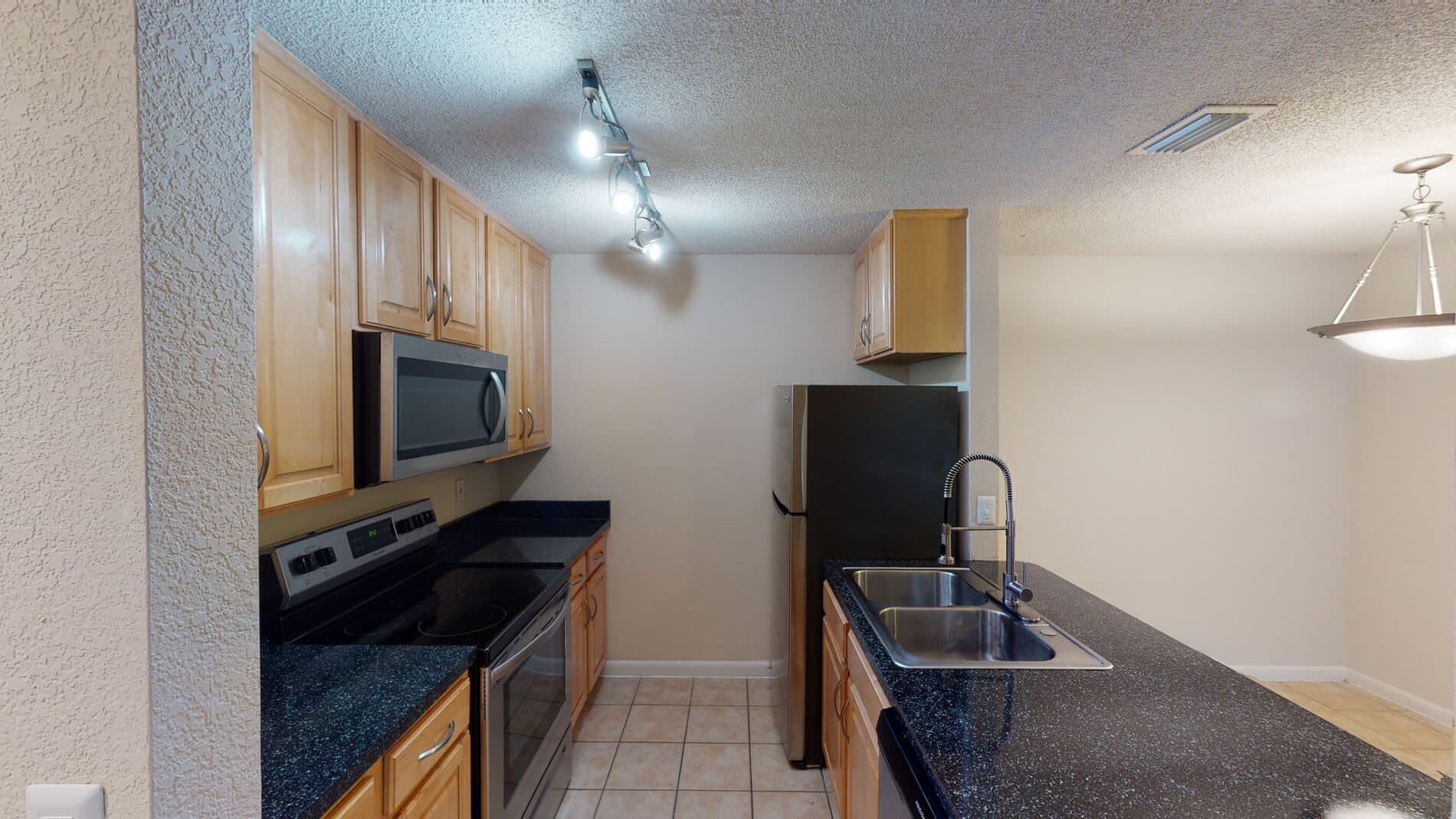 Altamira Place Apartment Homes 1 of 5