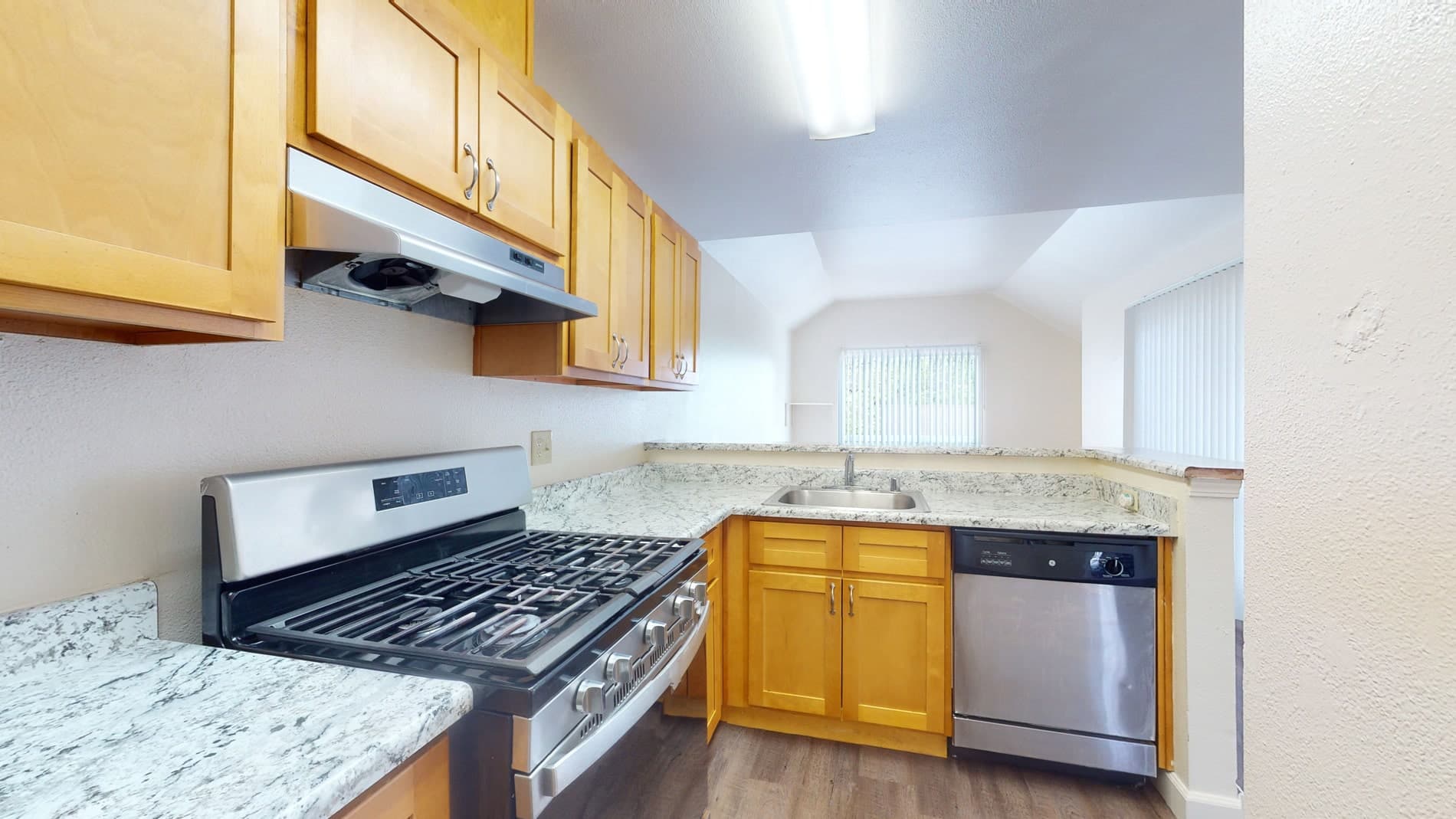 Pointe at Harden Ranch 1 of 5