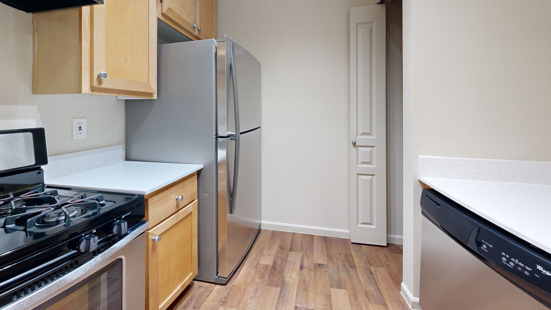 The Hawthorne Apartments 1 of 5