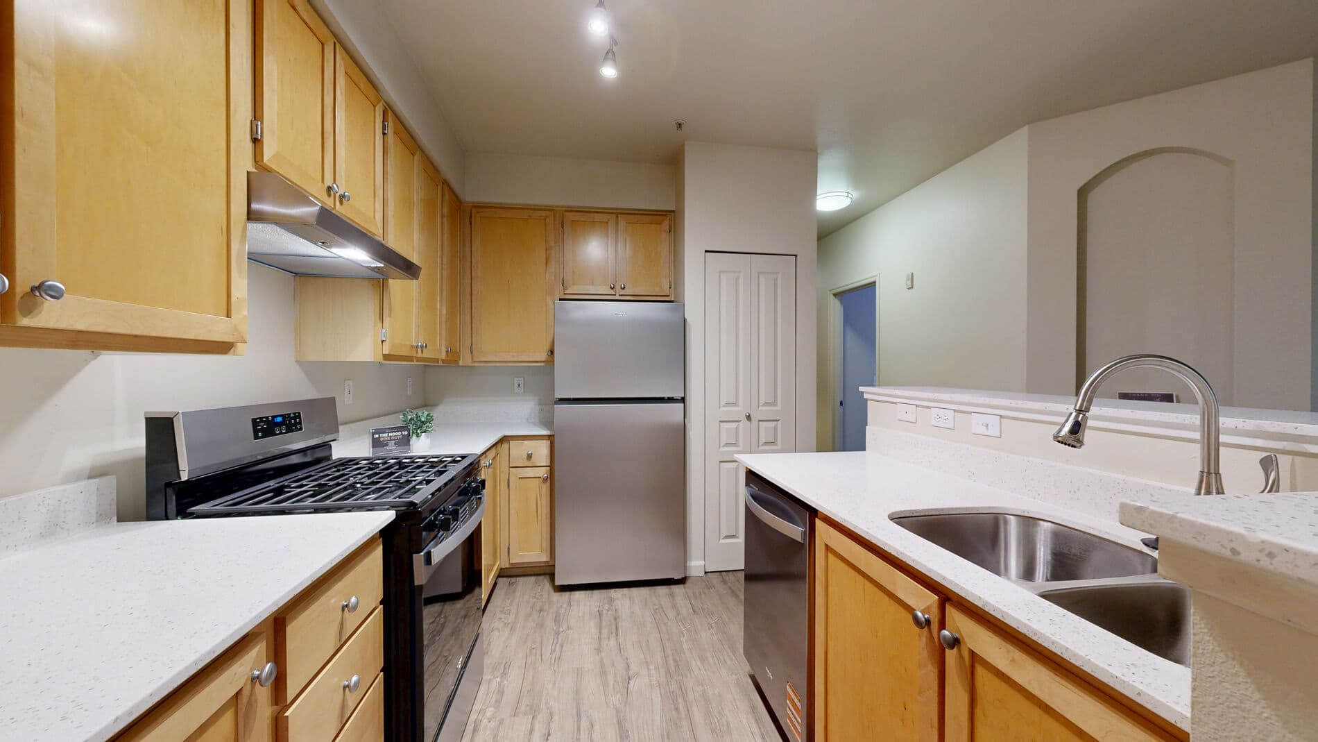 The Hawthorne Apartments 1 of 5