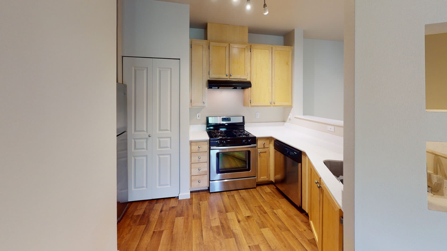 The Hawthorne Apartments 1 of 5