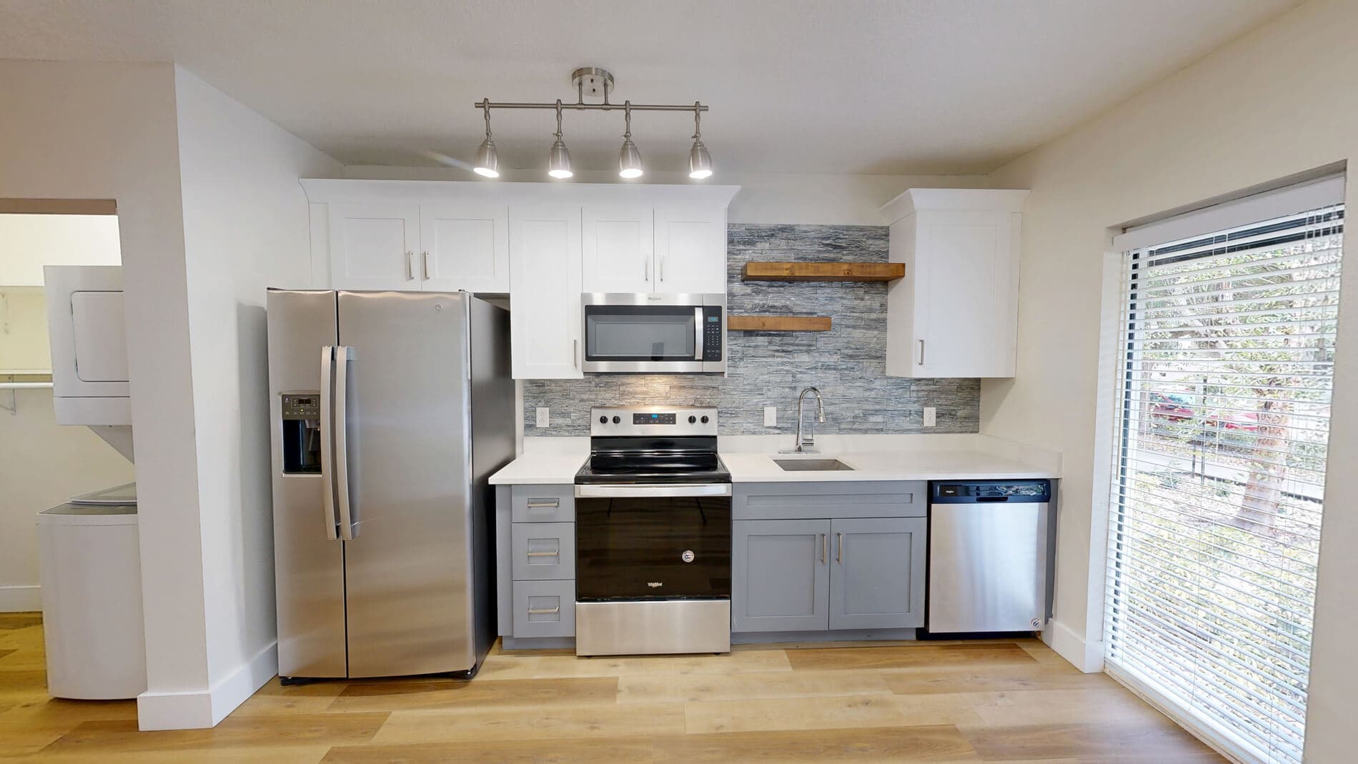 The Vintage Lofts at West End 1 of 5