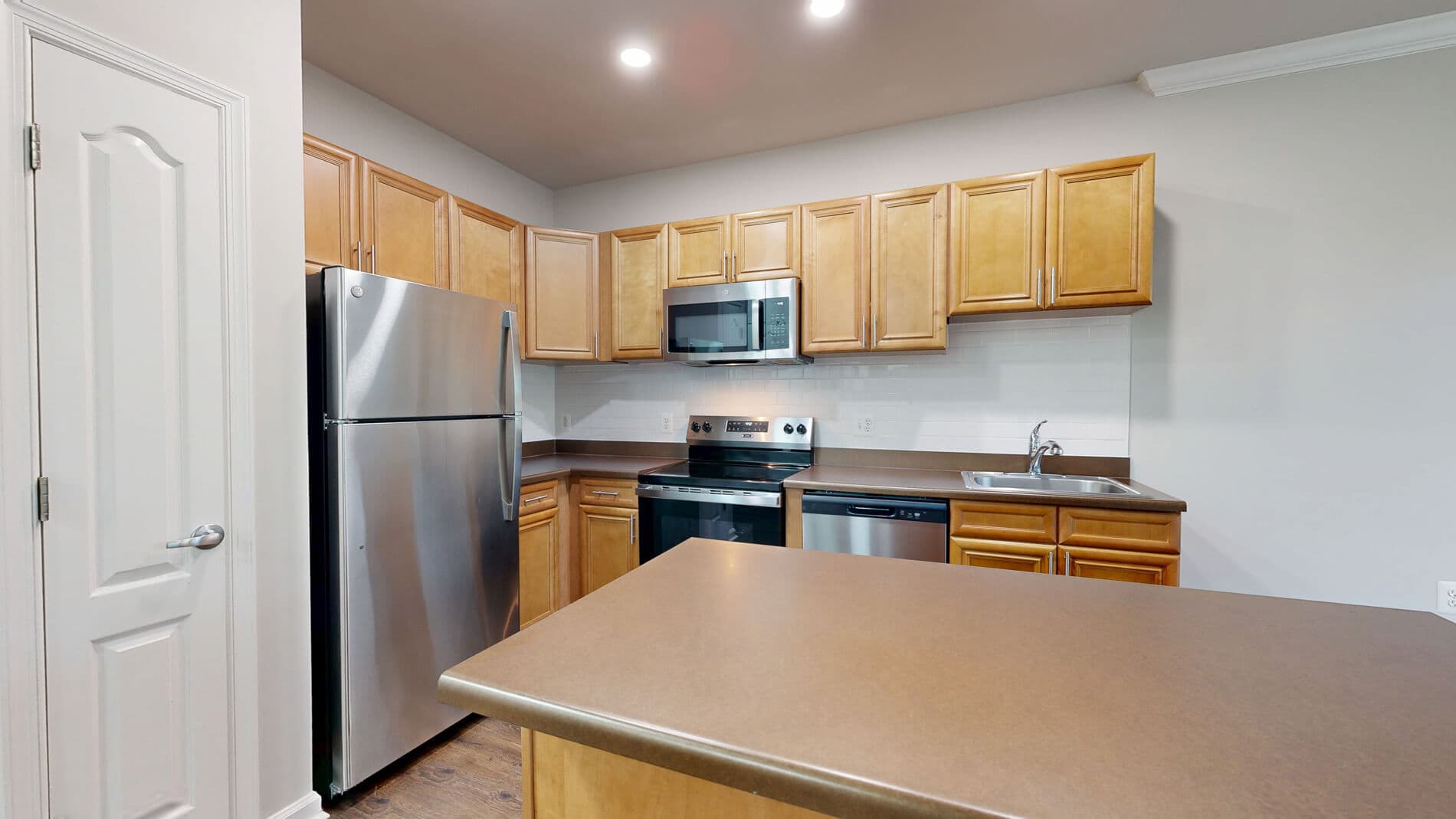 Signal Hill Apartment Homes 1 of 5