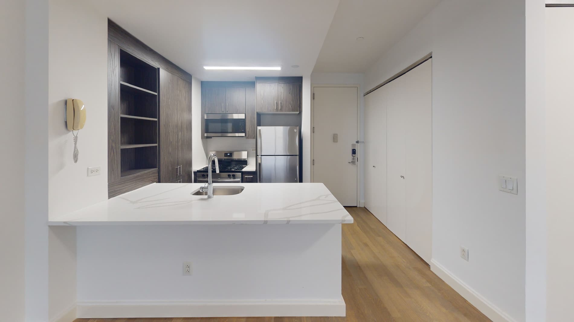 10 Hanover Square 1 of 5