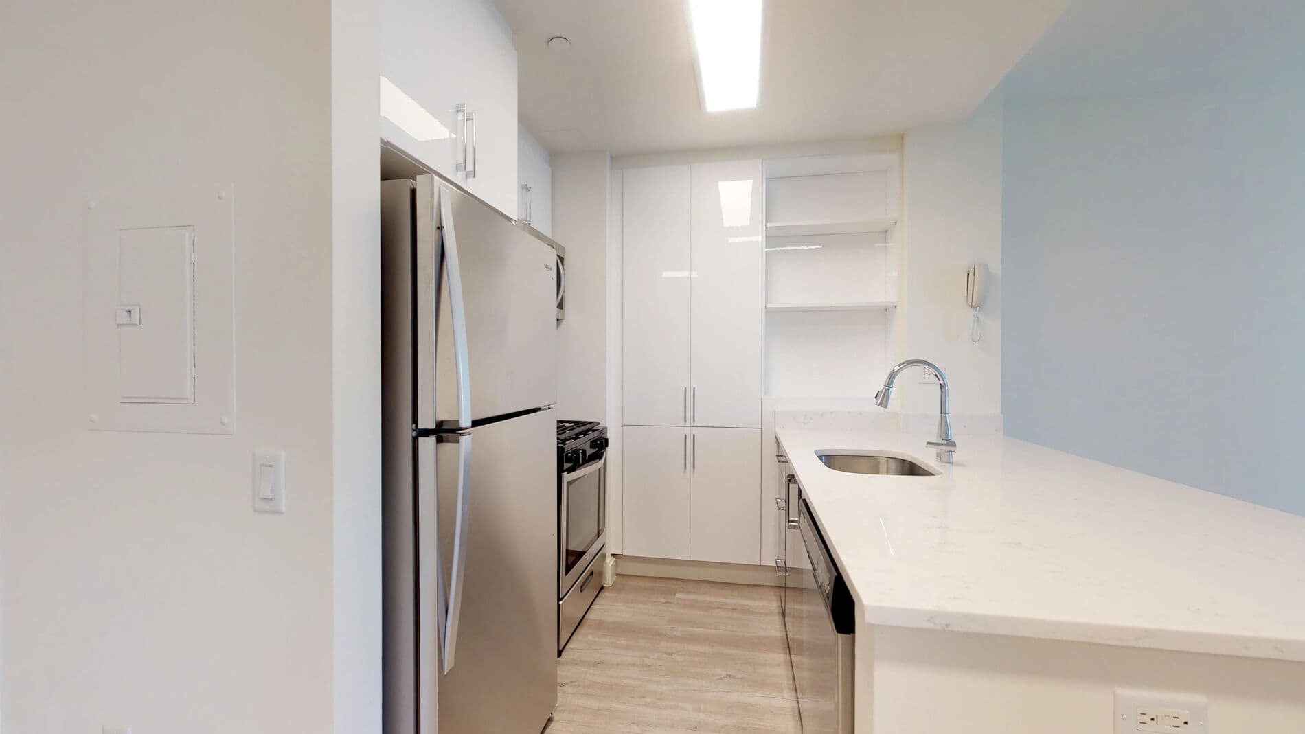 10 Hanover Square 1 of 5