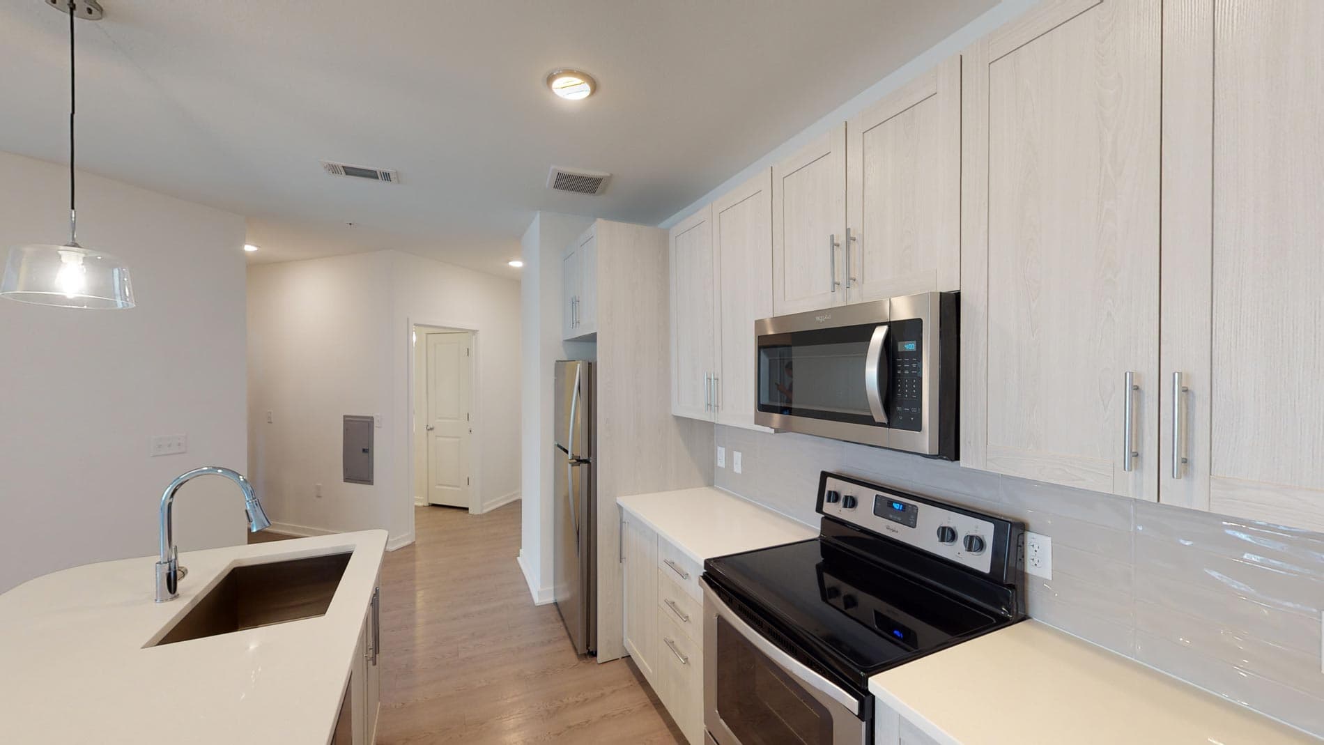 Essex Luxe Apartments 1 of 5