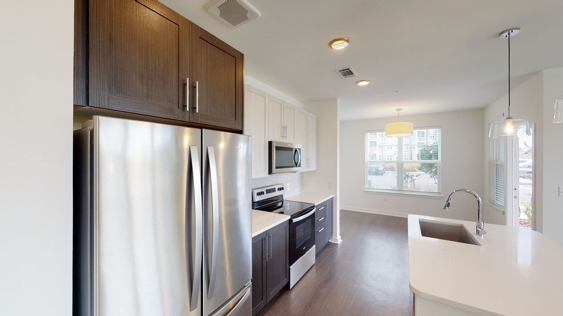 Essex Luxe Apartments 1 of 5
