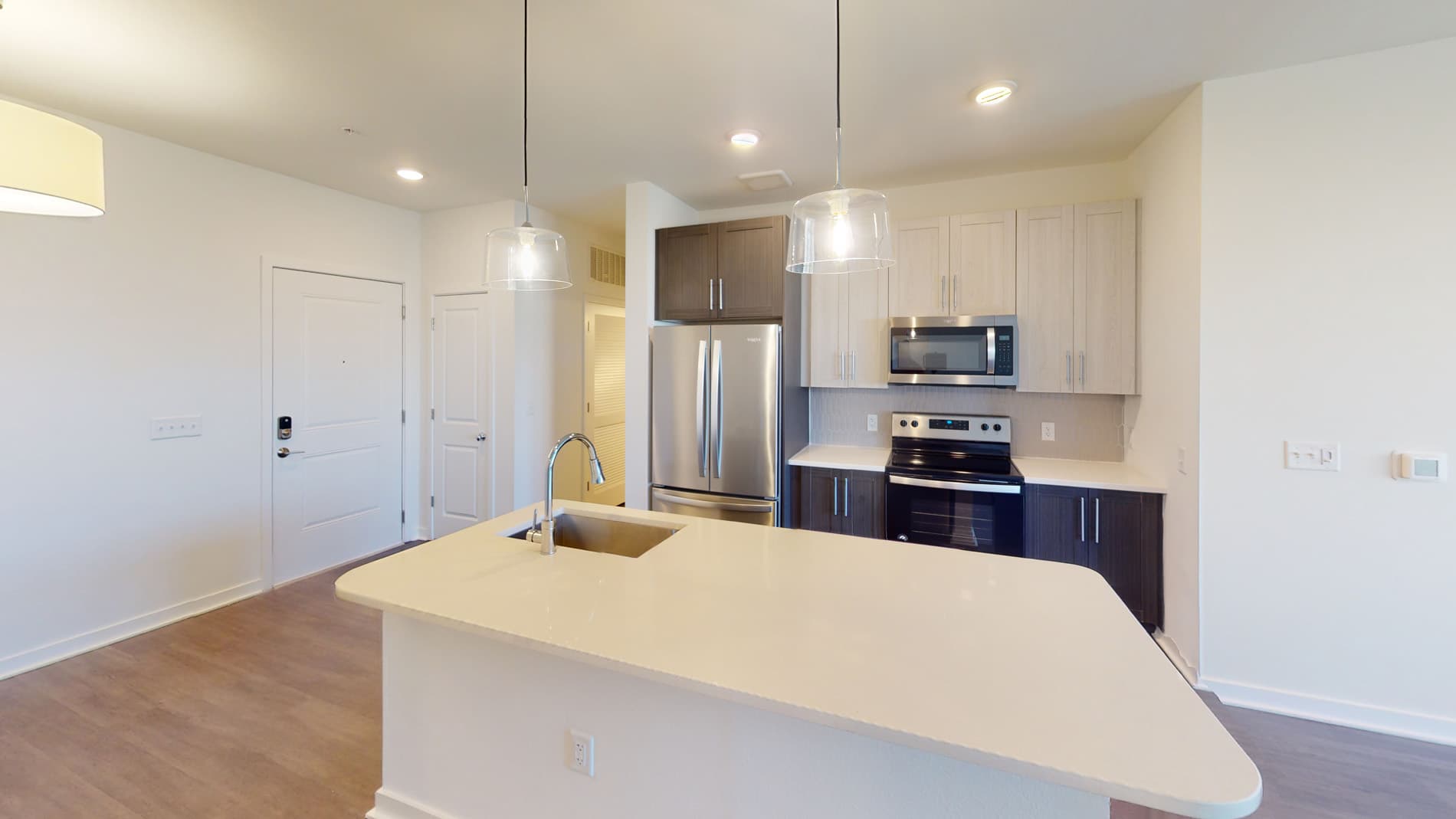 Essex Luxe Apartments 1 of 5