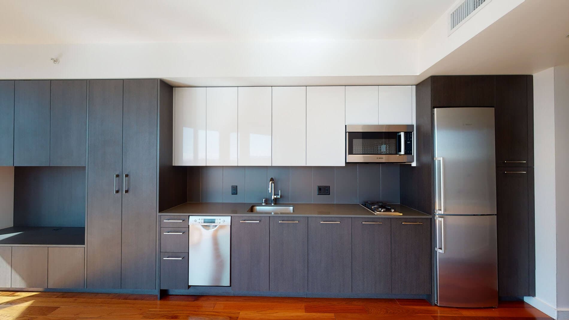 399 Fremont 1 of 4
