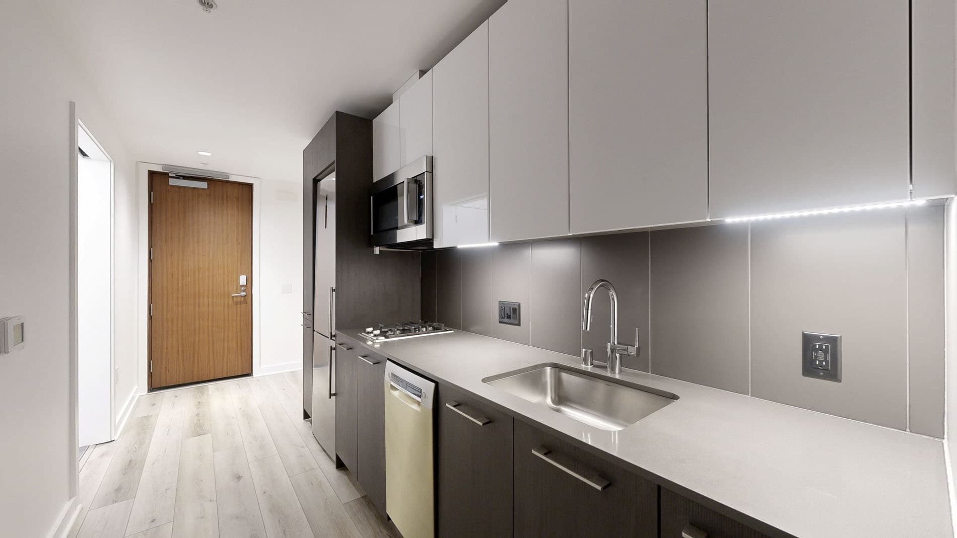 399 Fremont 1 of 5
