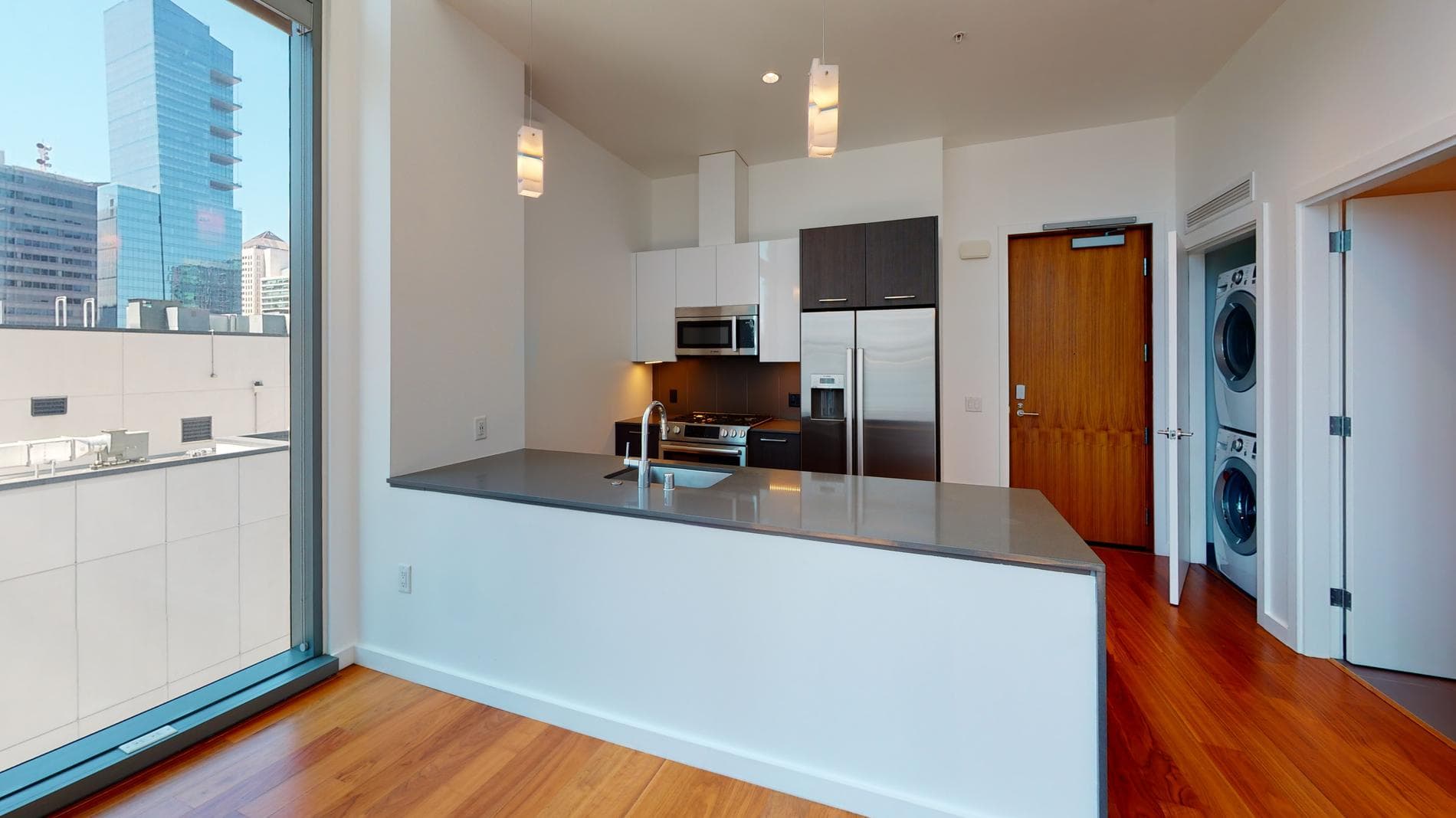 399 Fremont 1 of 5