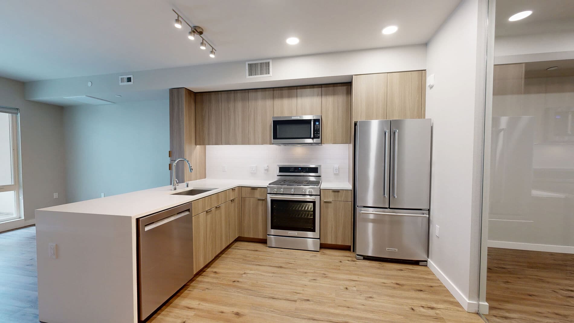 Residences at Lake Merritt 1 of 5