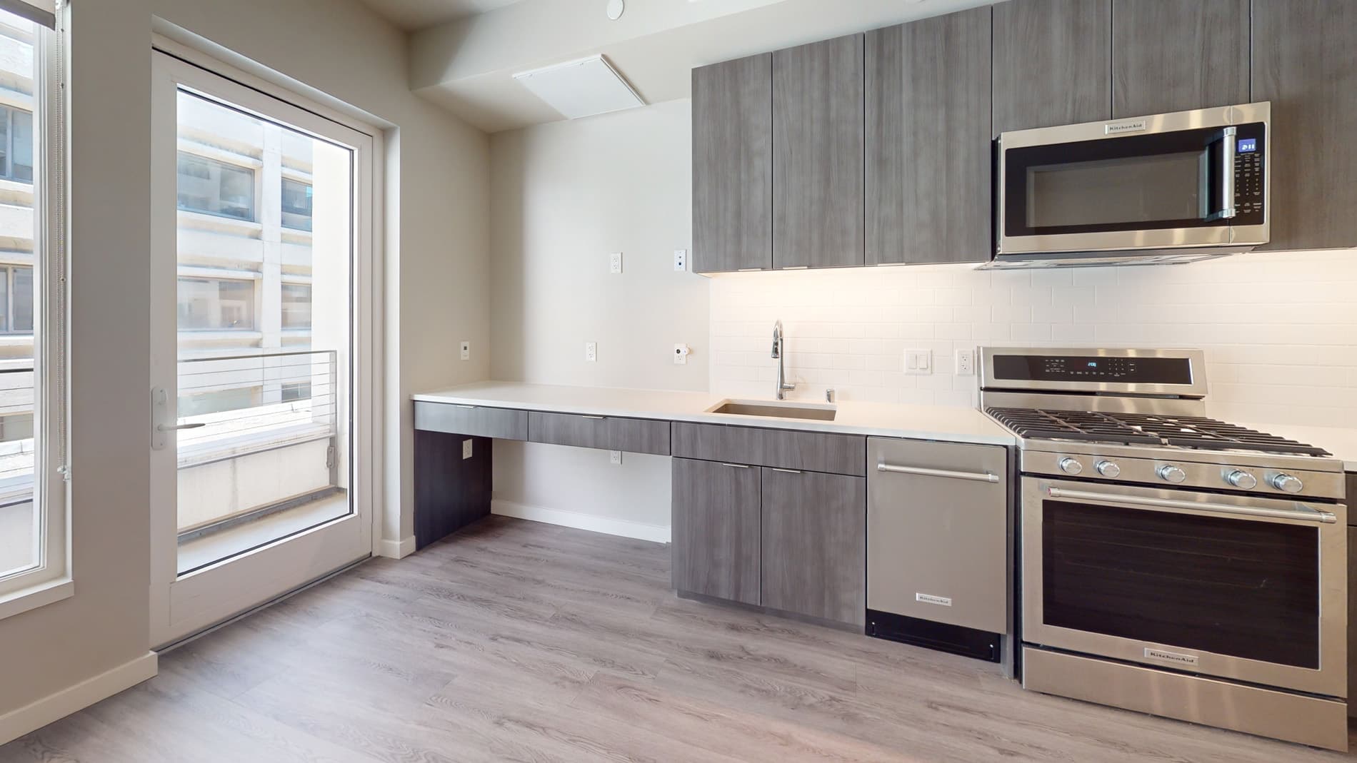 Residences at Lake Merritt 1 of 5