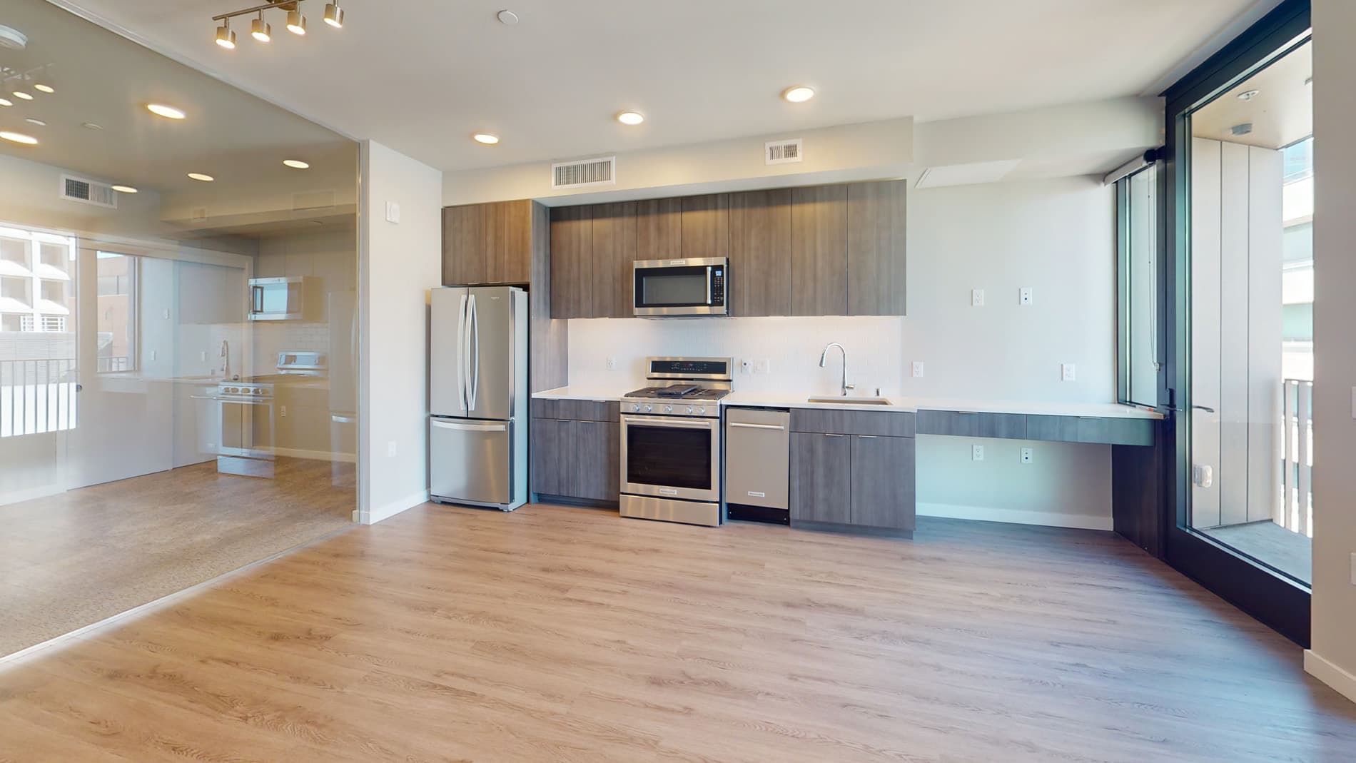 Residences at Lake Merritt 1 of 4