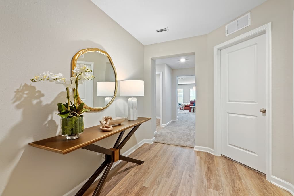 North Pointe Residences 7 of 8